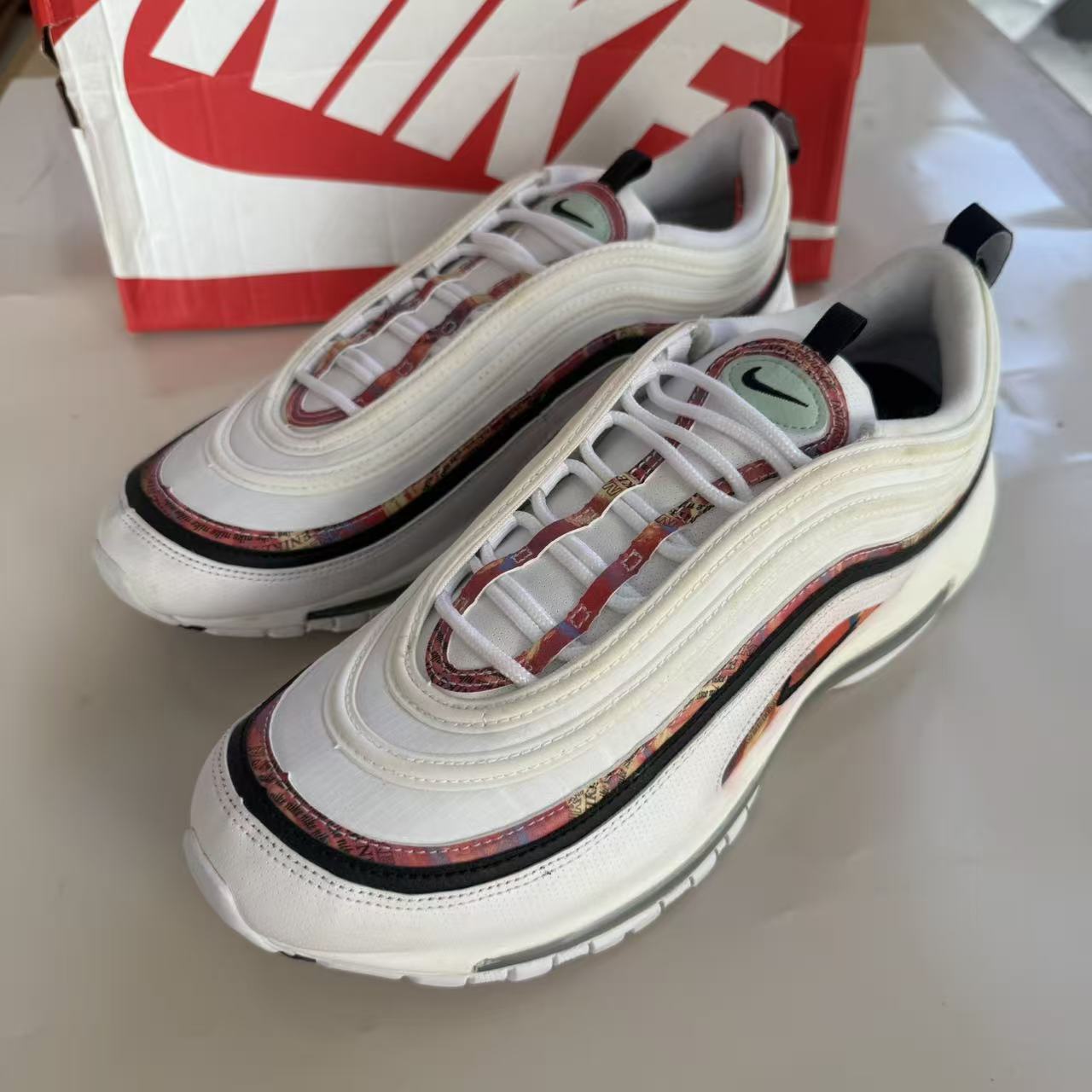 耐克Nike Air Max 97男子白炫彩气垫休闲低帮跑步鞋CU4731-100