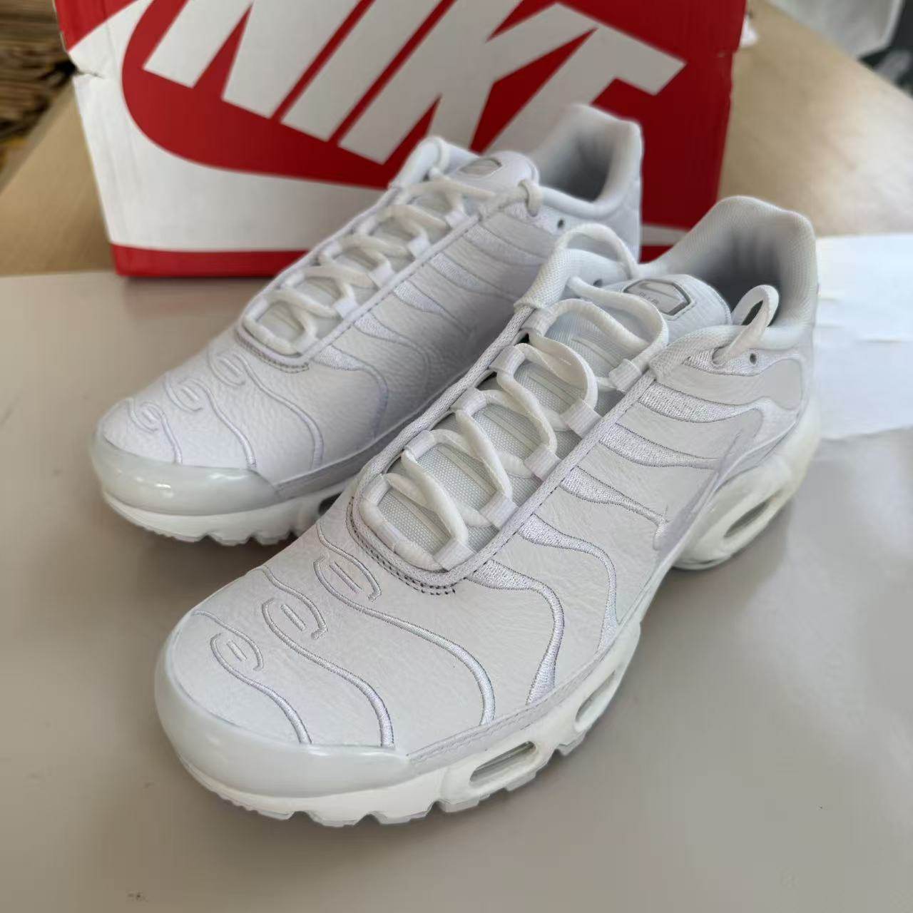 Nike/耐克Air Max Plus男子休闲缓震运动跑步鞋 AJ2029-100