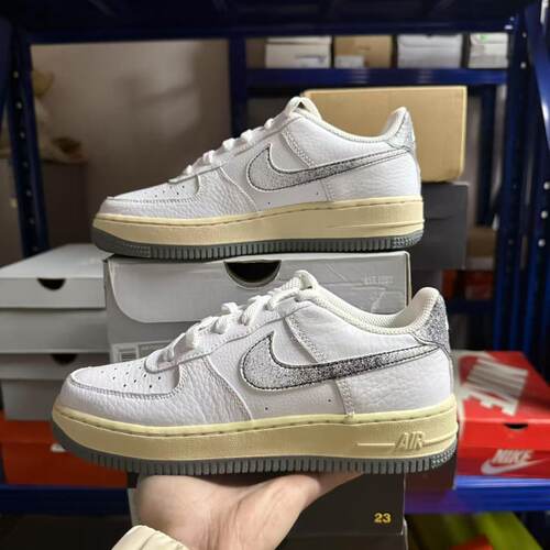 耐克/NIKE Air Force 1 LV8 3 (GS) 大童空军一号童鞋 DX1657-100