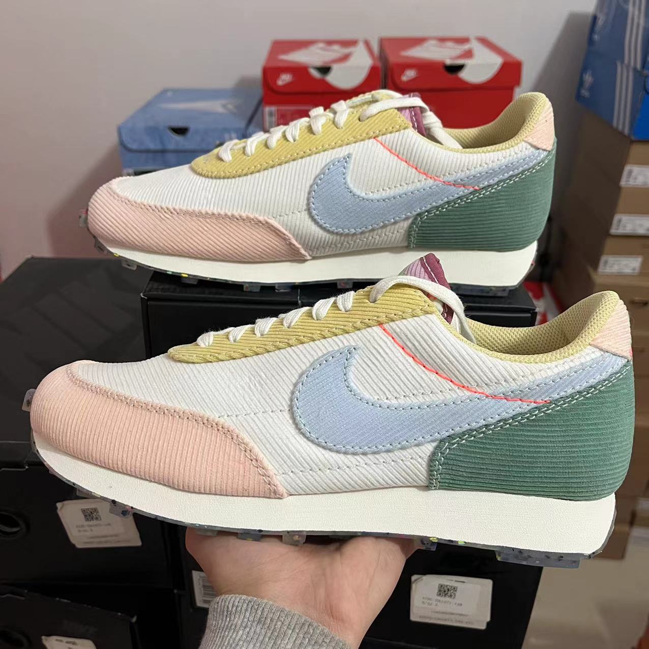 Nike耐克 Daybreak 解构灯芯绒男女舒适轻便运动休闲鞋DA1471-148