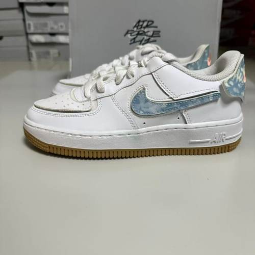 耐克 Nike Air Force 1 AF1 GS 女子低帮运动休闲板鞋 DM1020-100