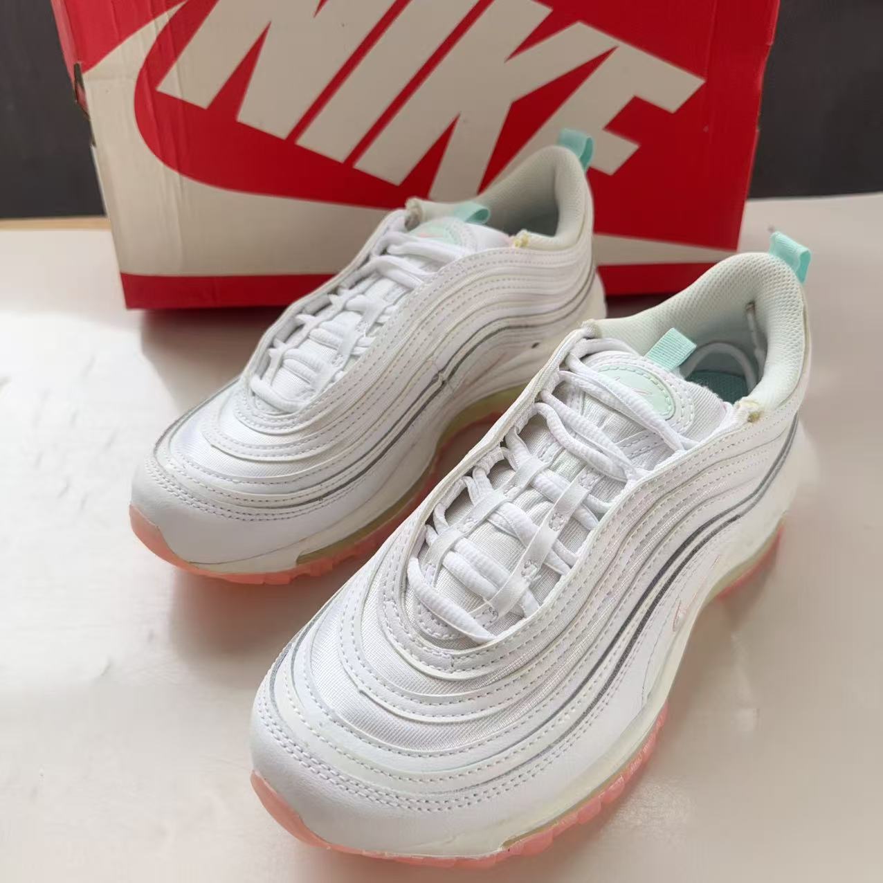 Nike耐克Air Max 97 女子复古潮流百搭低帮休闲跑步鞋 DJ1498-100