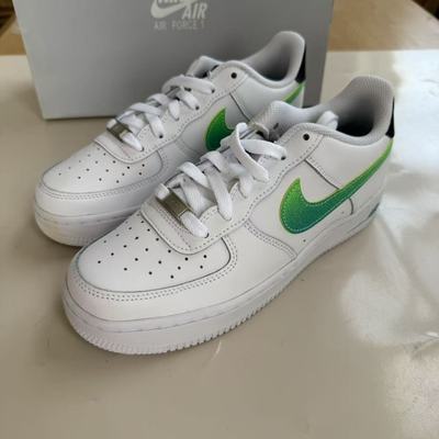 Nike Air Force 1 LV8 空军一号 女子低帮复古休闲鞋 DJ5154-100