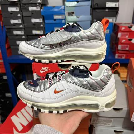 Nike/耐克 NIKE AIR MAX 98 防滑耐磨 运动休闲跑步鞋 CQ3990-100