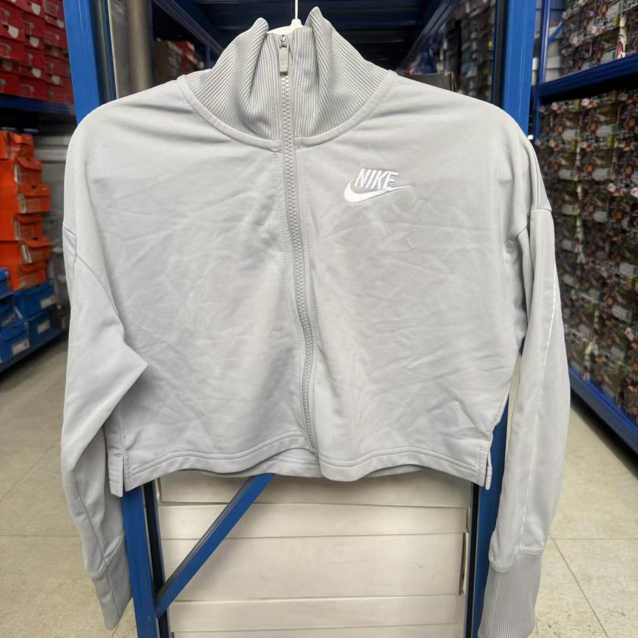 NIKE耐克外套女子春夏轻薄短款健身梭织衣 DM8512-077
