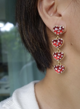 草莓果酱。红色剔透立体爱心吊坠闪亮锆石长款耳钉中古风心动时髦