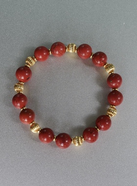 一抹亮色。天然红石圆球珠金色弹力手链时髦简约国风高级中式节日