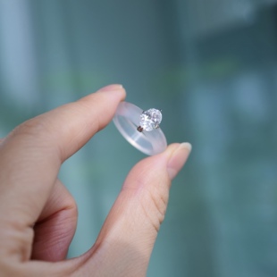 清润光泽 国风 天然温润白玉髓闪亮高碳钻立体切割戒指时髦个性