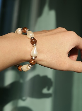 恬静幽光。人造天然珍珠花杂色石珠弹力松紧手链时髦清冷高级中式