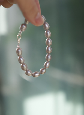不费力优雅。高级灰色天然巴洛克珍珠925银扣手链高级感百搭时髦