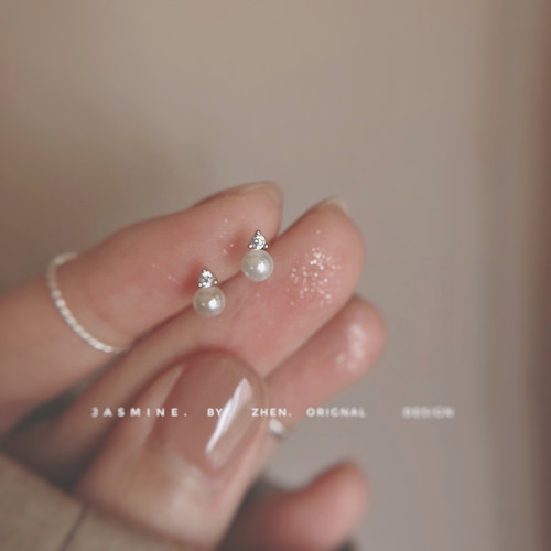 小巧精致珍珠耳钉925纯银气质