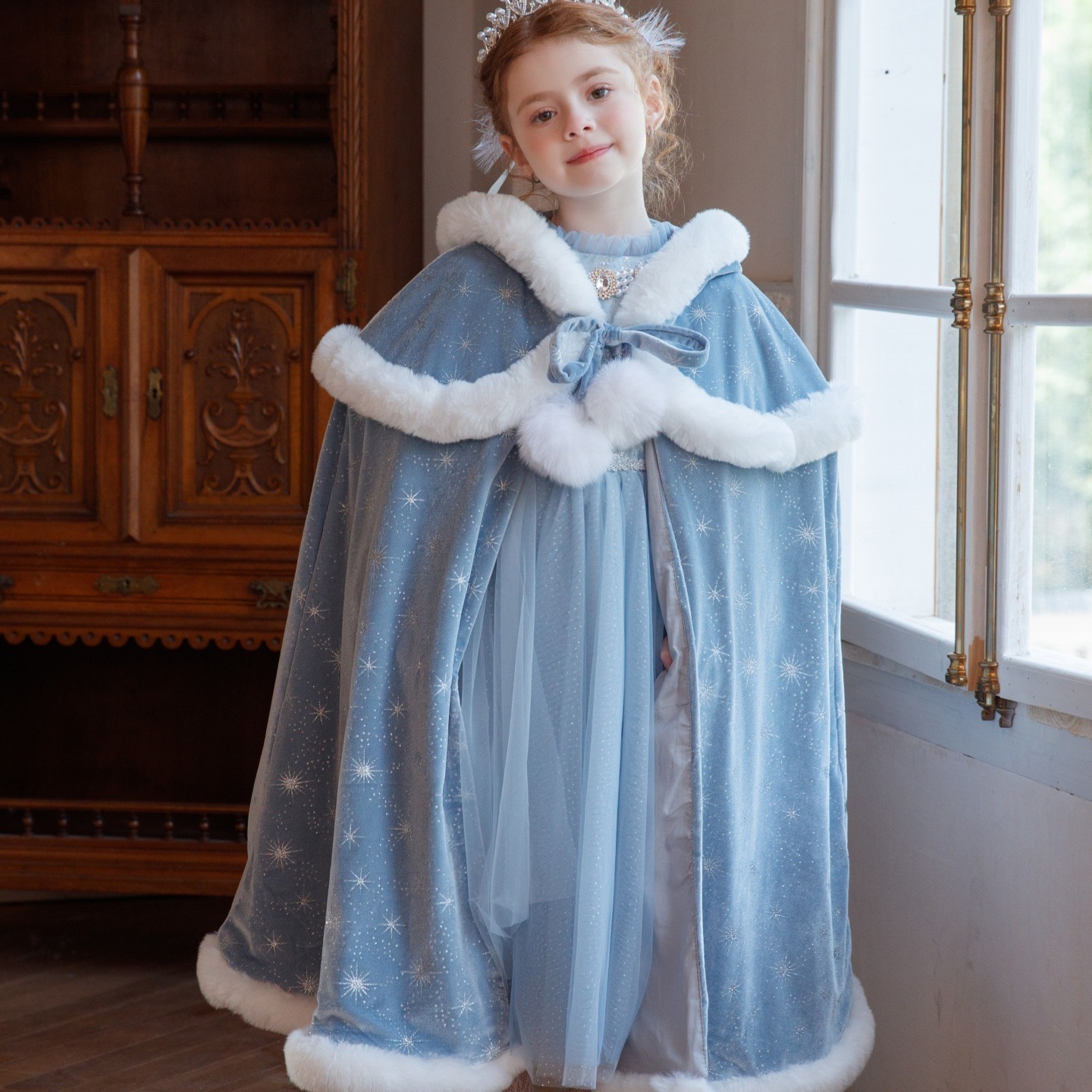 女童高定款刺绣艾莎公主礼服斗篷