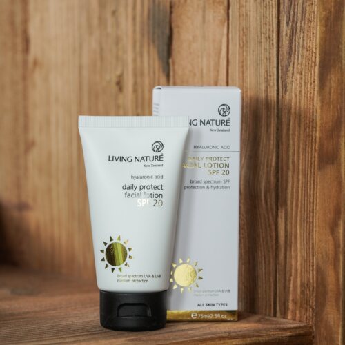 新西兰LIVING NATURE DAILY PROTECT日霜 SPF20 滋养保湿防晒