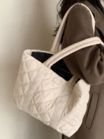 Стиль два белых