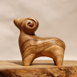 木质纯手工天然香樟木雕刻汽车小摆件创意家居饰品工艺品可爱绵羊