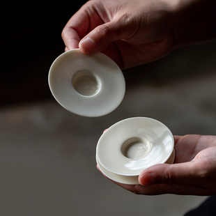 陶瓷茶杯托隔热杯垫家用杏白釉茶杯圆形杯垫杯托功夫茶具茶道配件