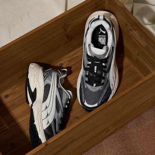 【老爹鞋】PUMA彪马男女轻便透气休闲鞋复古跑鞋 MORPHIC 395920