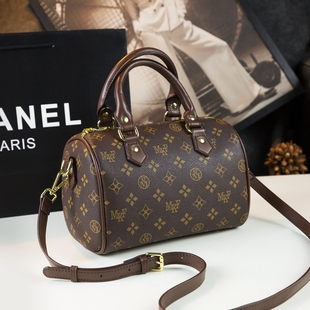 2024新款 女包波士顿枕头包小包包单肩圆桶包斜挎手提包颜 百搭时尚