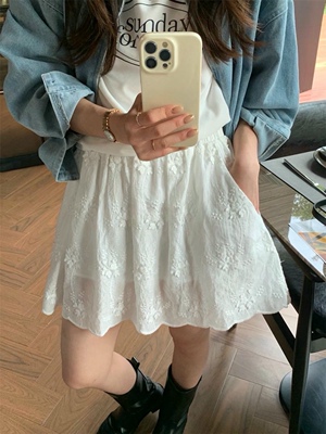 直邮 CELLONA 26ss 清纯少女风松紧腰白色刺绣花短裤打底半身短裙