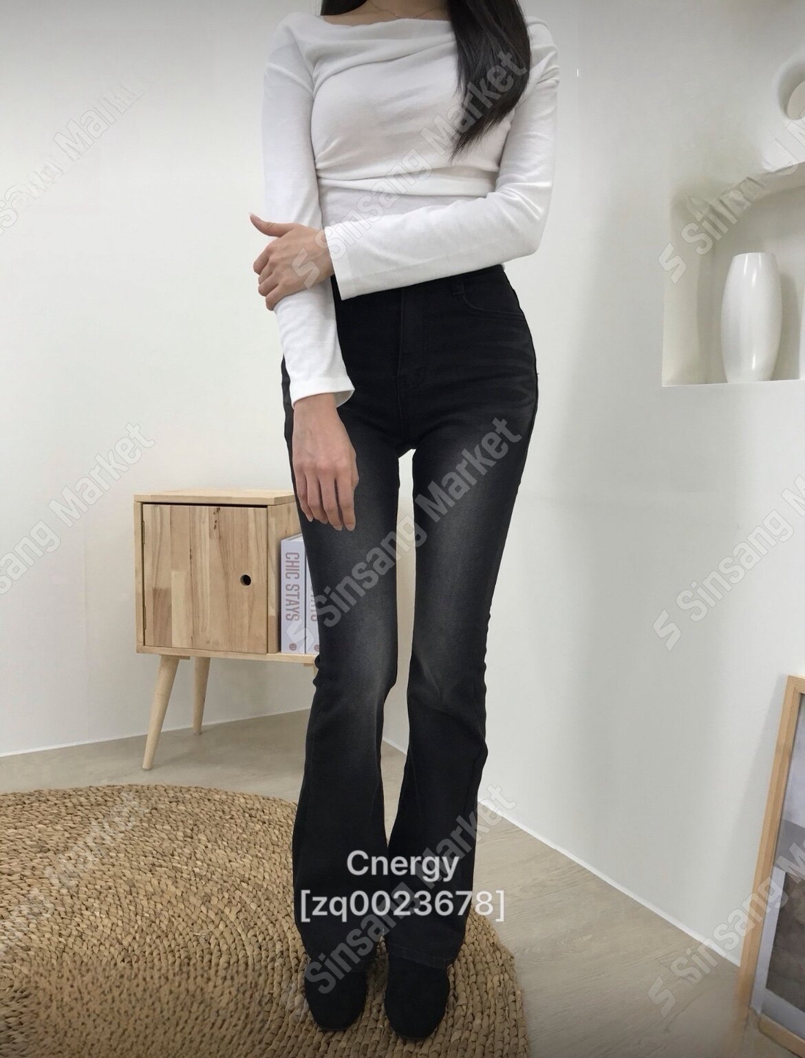 首尔印象韩代 26fw cnergy黑色加绒臀部垫丰胯修身显瘦喇叭裤女