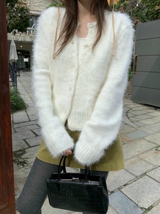 直邮 wearraw 25fw 韩国东大门温柔马海毛软FUFU圆领针织开衫女