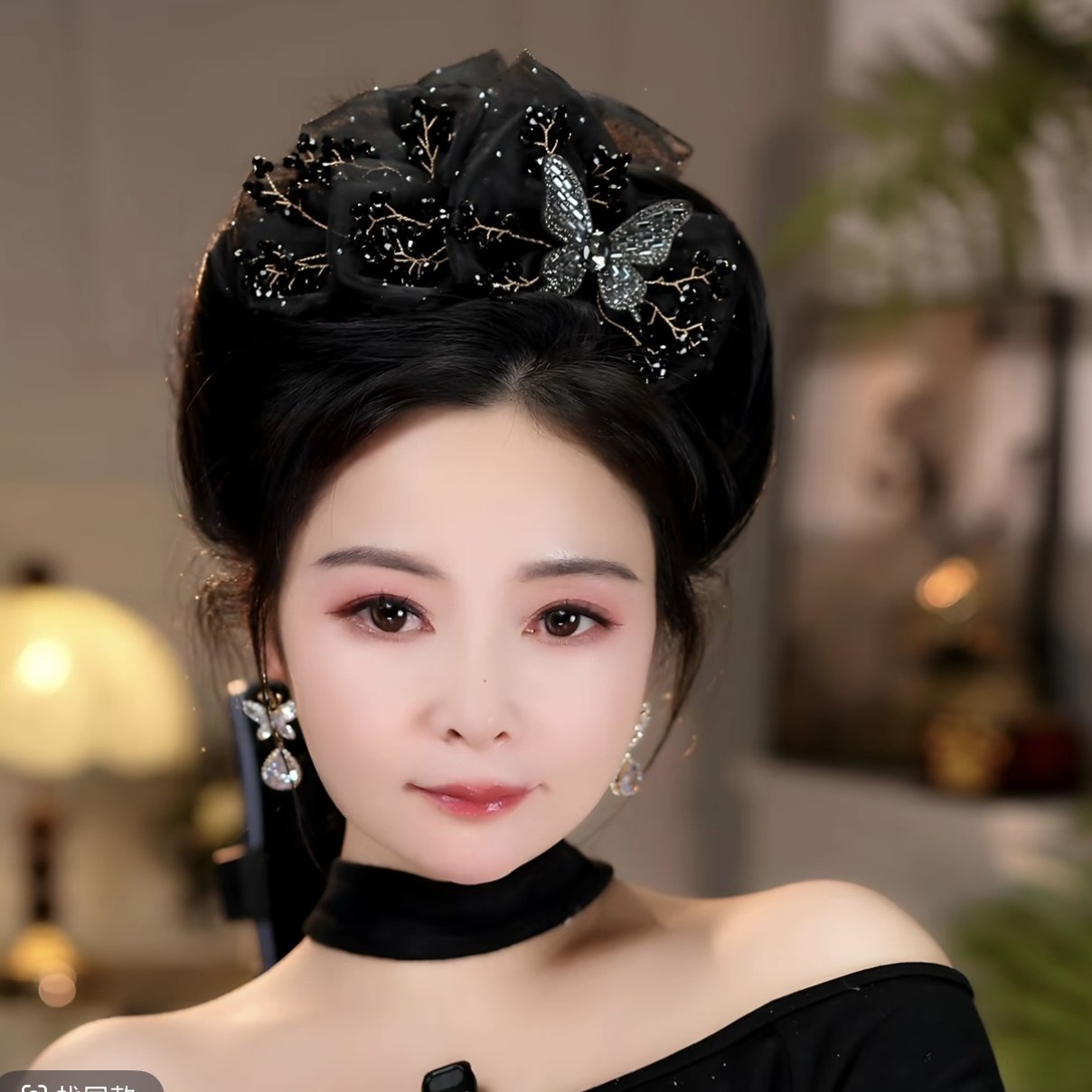 摇钱树 时尚轻奢发夹蝴蝶结水晶抓夹新年百搭发卡盘发头饰鲨鱼夹,饰品/流行首饰/时尚饰品新,发饰,淘宝优惠券,粉丝福利购,淘宝优惠卷