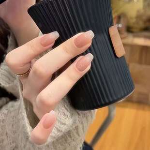 日常百搭显白裸粉色渐变手工穿戴甲简约美甲 奶呼呼