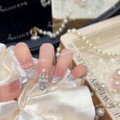 爆闪轻奢设计穿戴甲中长款 城堡日记 显白美甲可拆卸甲片