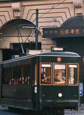 复古有轨电车模型大型火车头厂家直发景区园林造景大巴车网红打卡