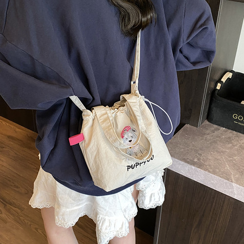 小众刺绣可爱动物抽绳水桶包