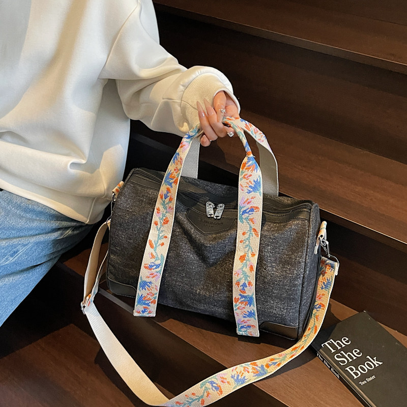 大容量波士顿圆筒包女手提斜挎布包韩系轻便高级感女包休闲挎包