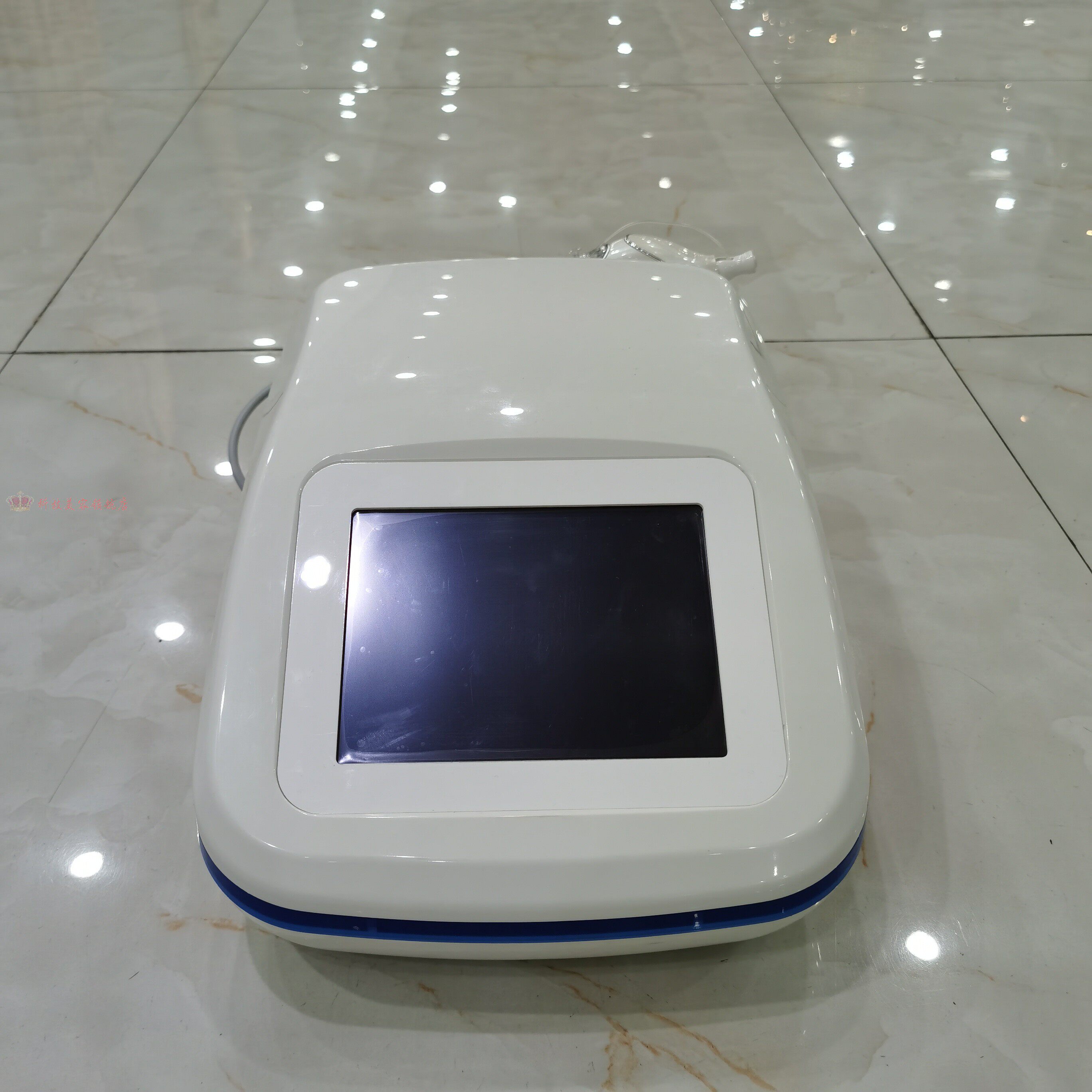ems面部纳米微晶无针水光仪器自打美容院专用脸部精华钒钛导入仪