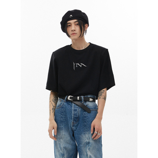 GENESISBOY【5.18 00:00】小众可拆卸垫肩金属logo印花短袖T恤