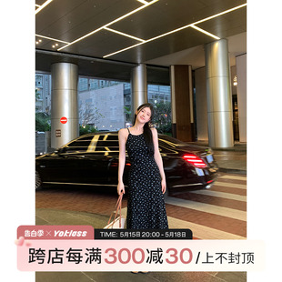 王少女 显瘦无袖 法式 店黑色碎花挂脖针织连衣裙2024夏季 背心裙子