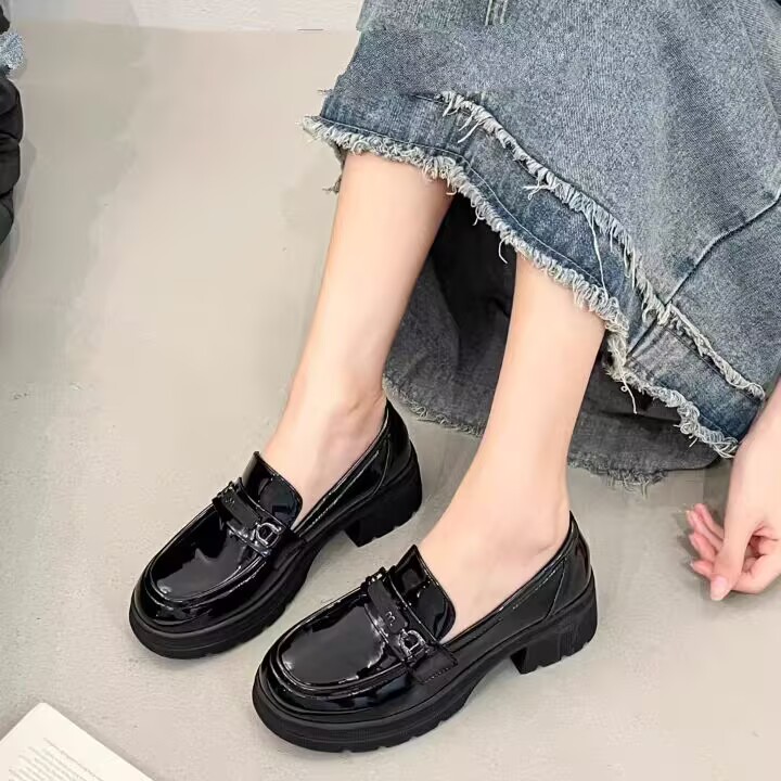 黑色小皮鞋乐福鞋单鞋粗跟