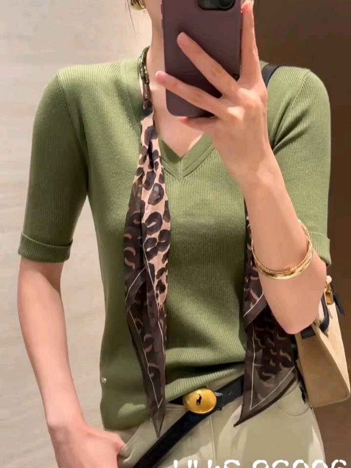 2026秋季新款飘带圆领短袖T恤女