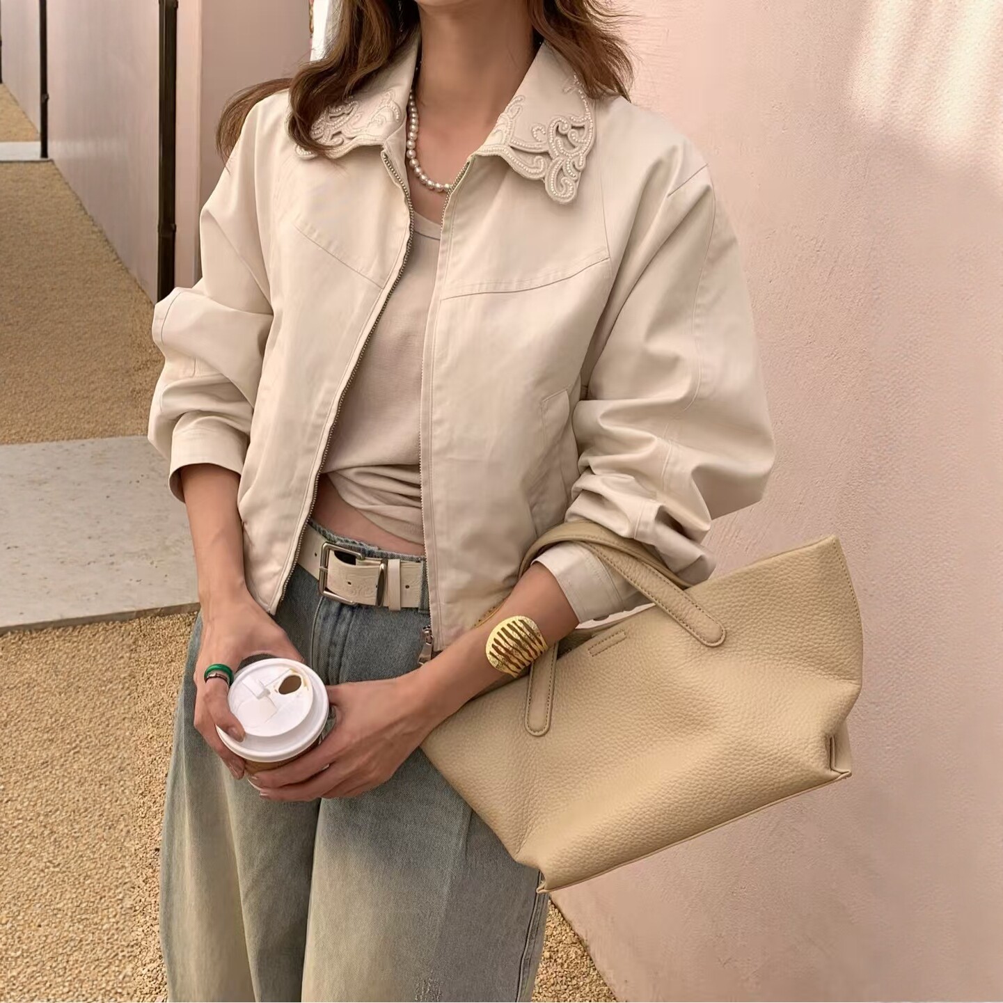 欧洲站2026春季新款V+.com镂空翻领刺绣短外套休闲百搭夹克上衣女