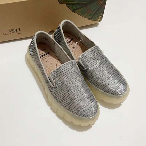 专柜玛丽正品22春夏新款帆布鞋女乐福鞋一脚蹬懒人鞋休闲鞋82196W