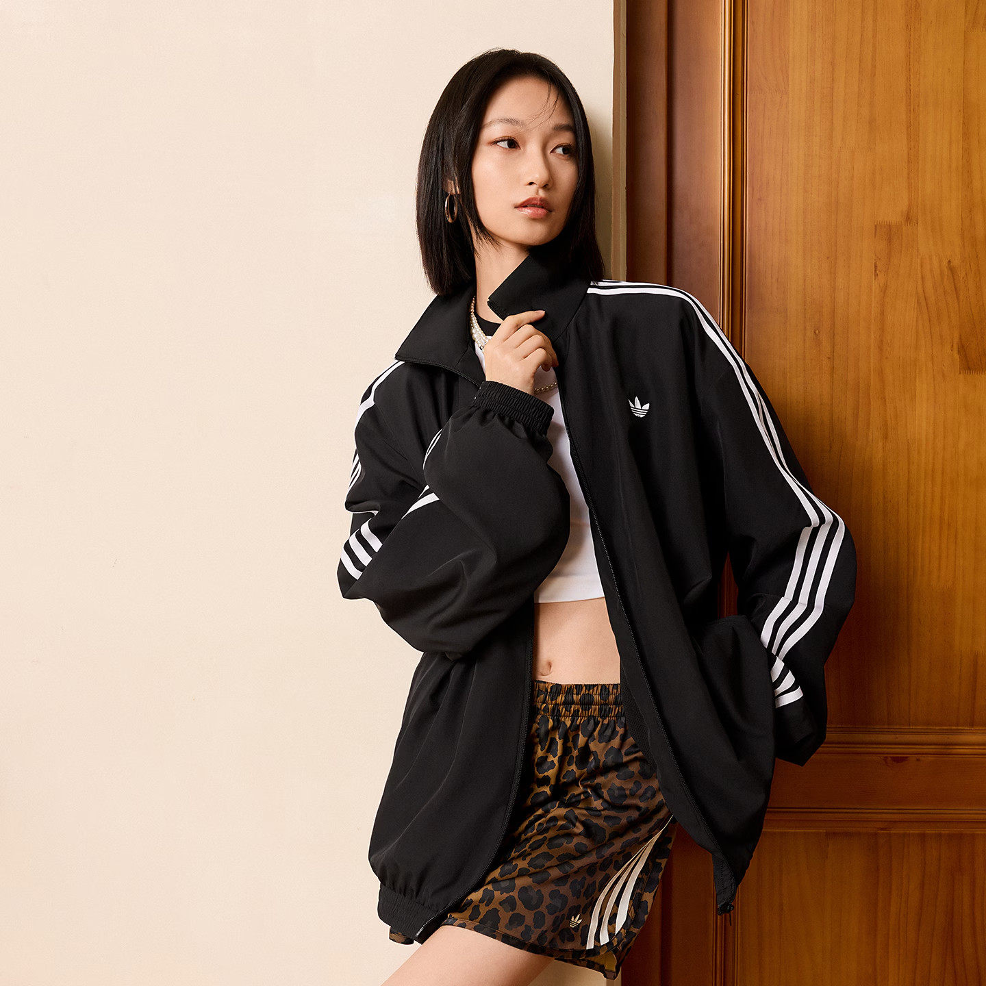 26春季新款adidas阿迪达斯三叶草立领夹克女子运动梭织外套KD2894,运动服/休闲服装,运动茄克/外套,淘宝优惠券,粉丝福利购,淘宝优惠卷