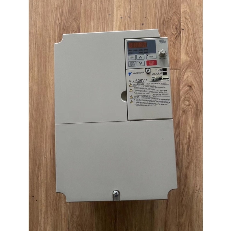 售前询价CIMR-V7AT45P5 裸机安川变频器 5.5KW3