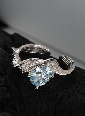 S925纯银扭曲纹戒指时尚海蓝锆石