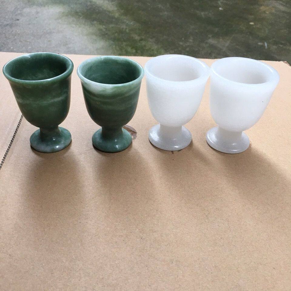 玉酒杯天然翡翠一两杯天然玉石酒杯白玉酒杯杯子复古高脚杯南阳玉