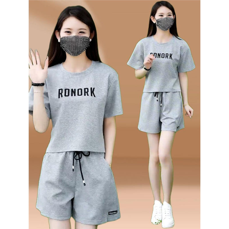 时尚休闲运动服套装女2026夏季新款显瘦上衣小个子短袖短裤两件套