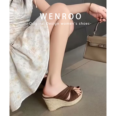 棕色复古交叉丝带草编织坡跟凉鞋女外穿2025夏季新款厚底高跟拖鞋