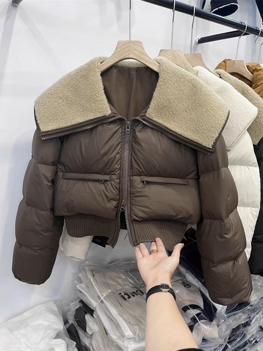 羽绒棉女短款2025新款羊羔毛拼接大翻领小个子设计感秋冬气质外套