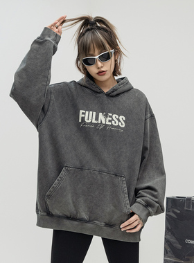 ONE PASS 水洗做旧磨损字母印花连帽卫衣女春季新款休闲宽松帽衫