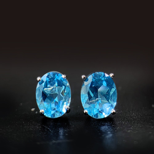 基础款简单四爪海蓝宝托帕石耳钉