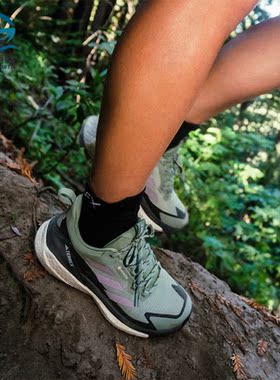 Adidas/阿迪达斯正品新款女士户外耐磨透气运动登山鞋IE5100