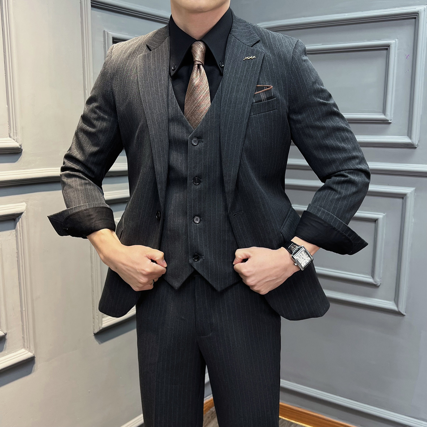 真袖叉一粒扣条纹西装男套装商务结婚三件套黑色SJT2501-P280,男装西服套装,星座197