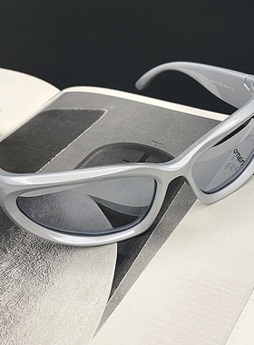 肯豆比伯同款未来科技风男女墨镜